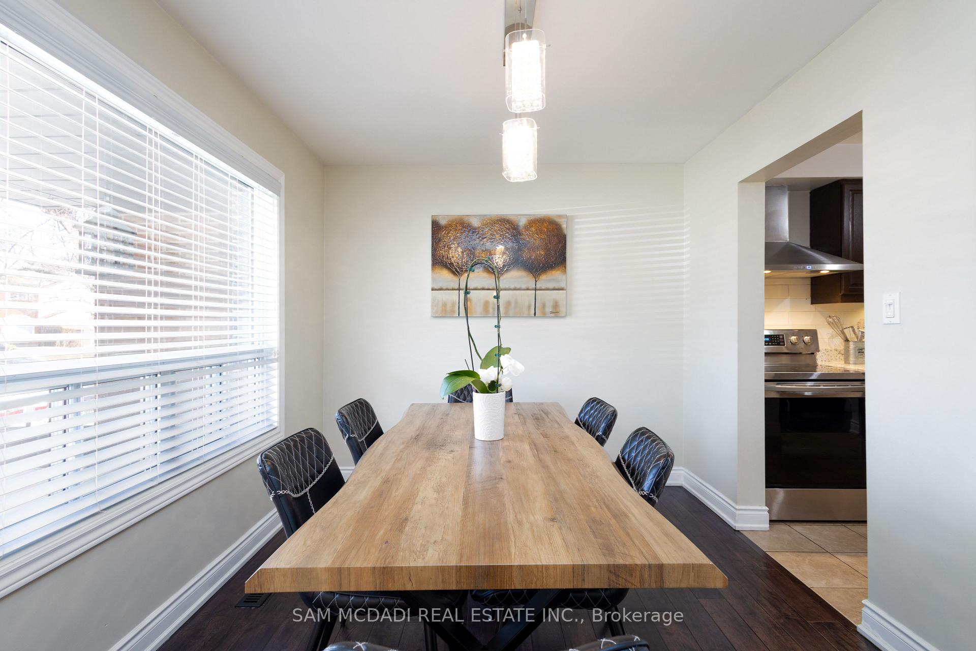 Photo 4 of 80 Longbourne Crescent, Brampton, Westgate — HOMEH