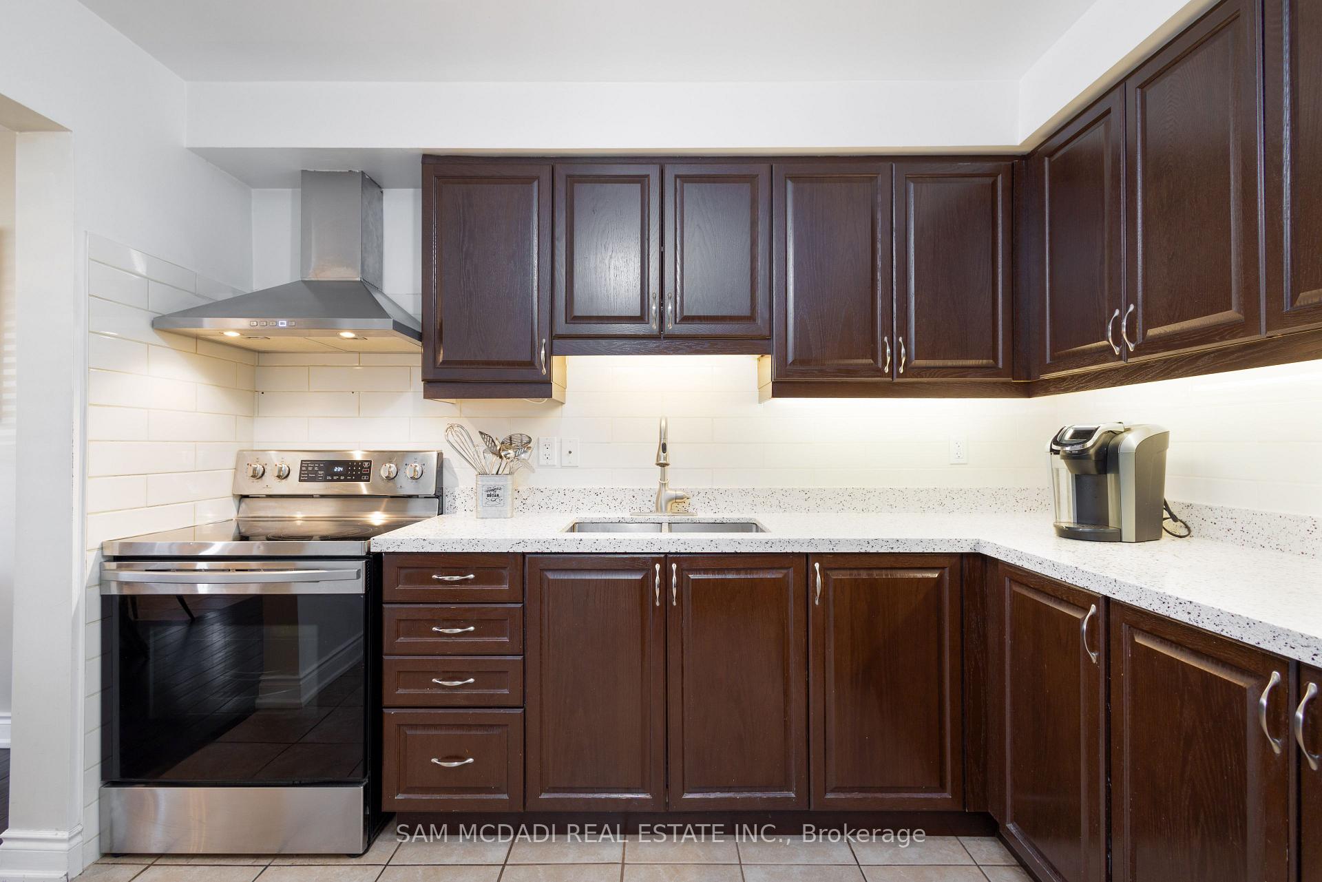 Photo 17 of 80 Longbourne Crescent, Brampton, Westgate — HOMEH