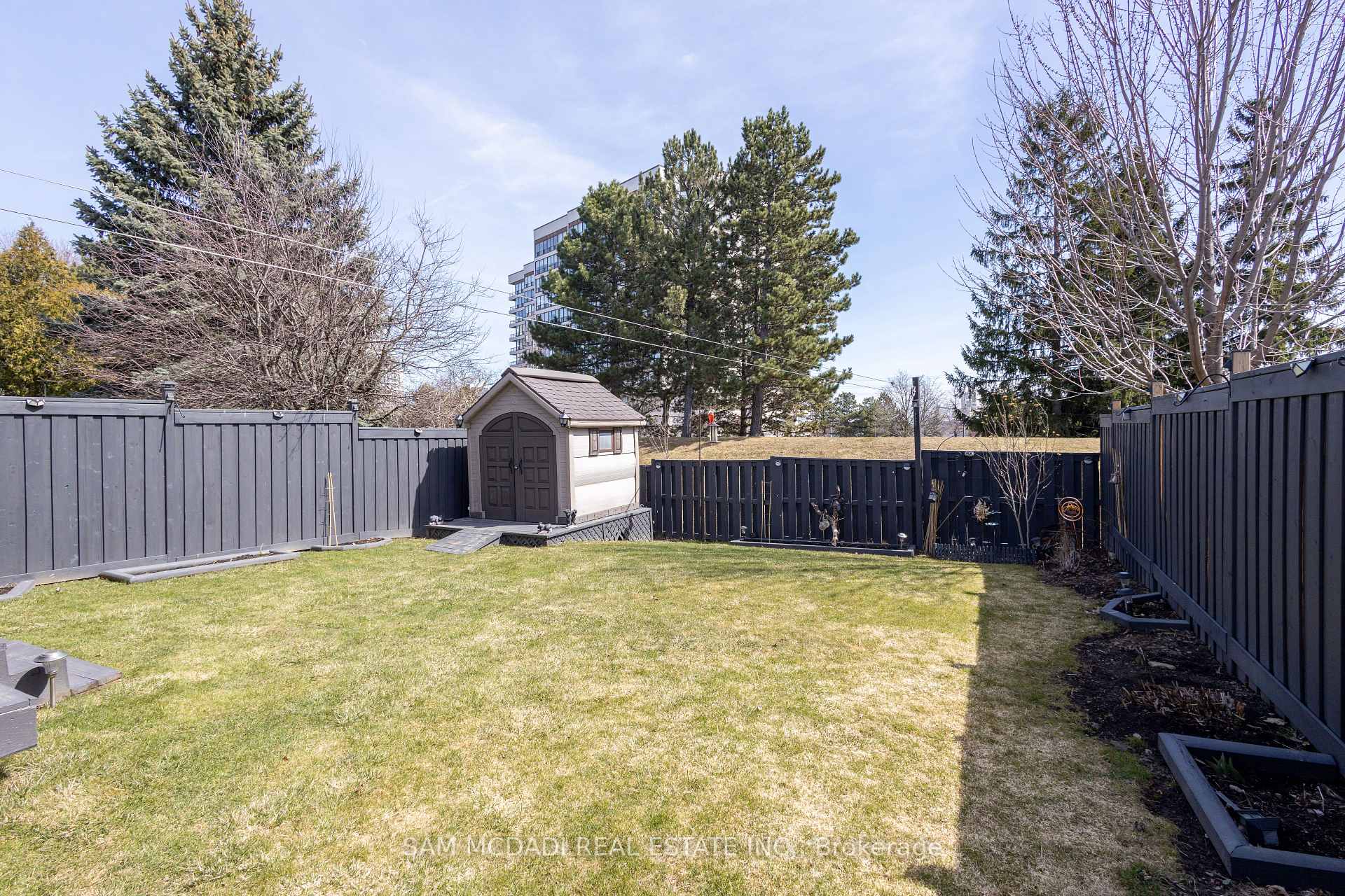Photo 16 of 80 Longbourne Crescent, Brampton, Westgate — HOMEH