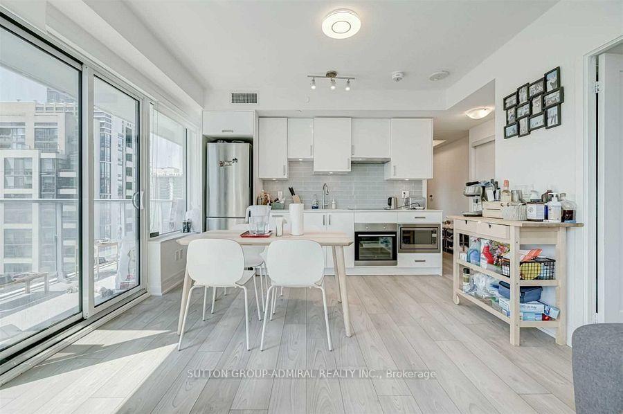 Photo 12 of Unit 1509, 99 Broadway Avenue, Toronto, Mount Pleasant West — HOMEH