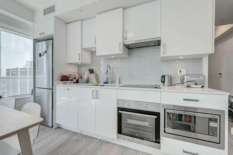Photo 11 of Unit 1509, 99 Broadway Avenue, Toronto, Mount Pleasant West — HOMEH