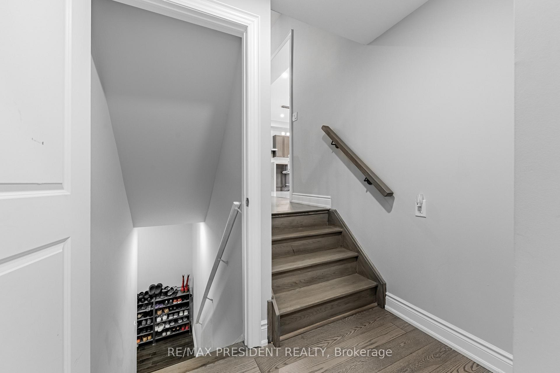 Photo 7 of 32 Elderbridge Road, Brampton, Toronto Gore Rural Estate — HOMEH
