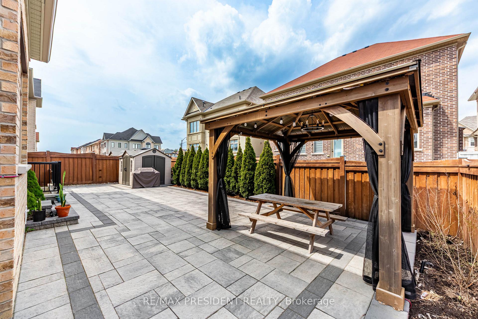 Photo 26 of 32 Elderbridge Road, Brampton, Toronto Gore Rural Estate — HOMEH
