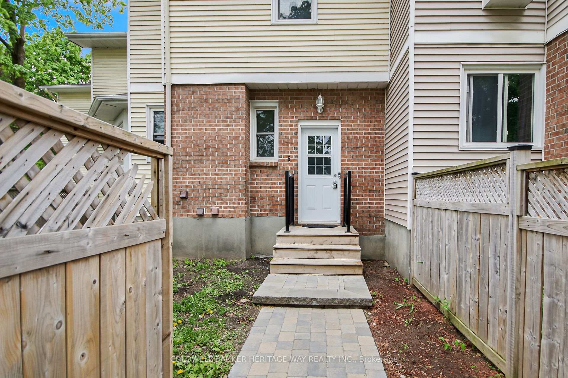 Photo 2 of Unit 5, 335 Mullett Street, Carleton Place — HOMEH