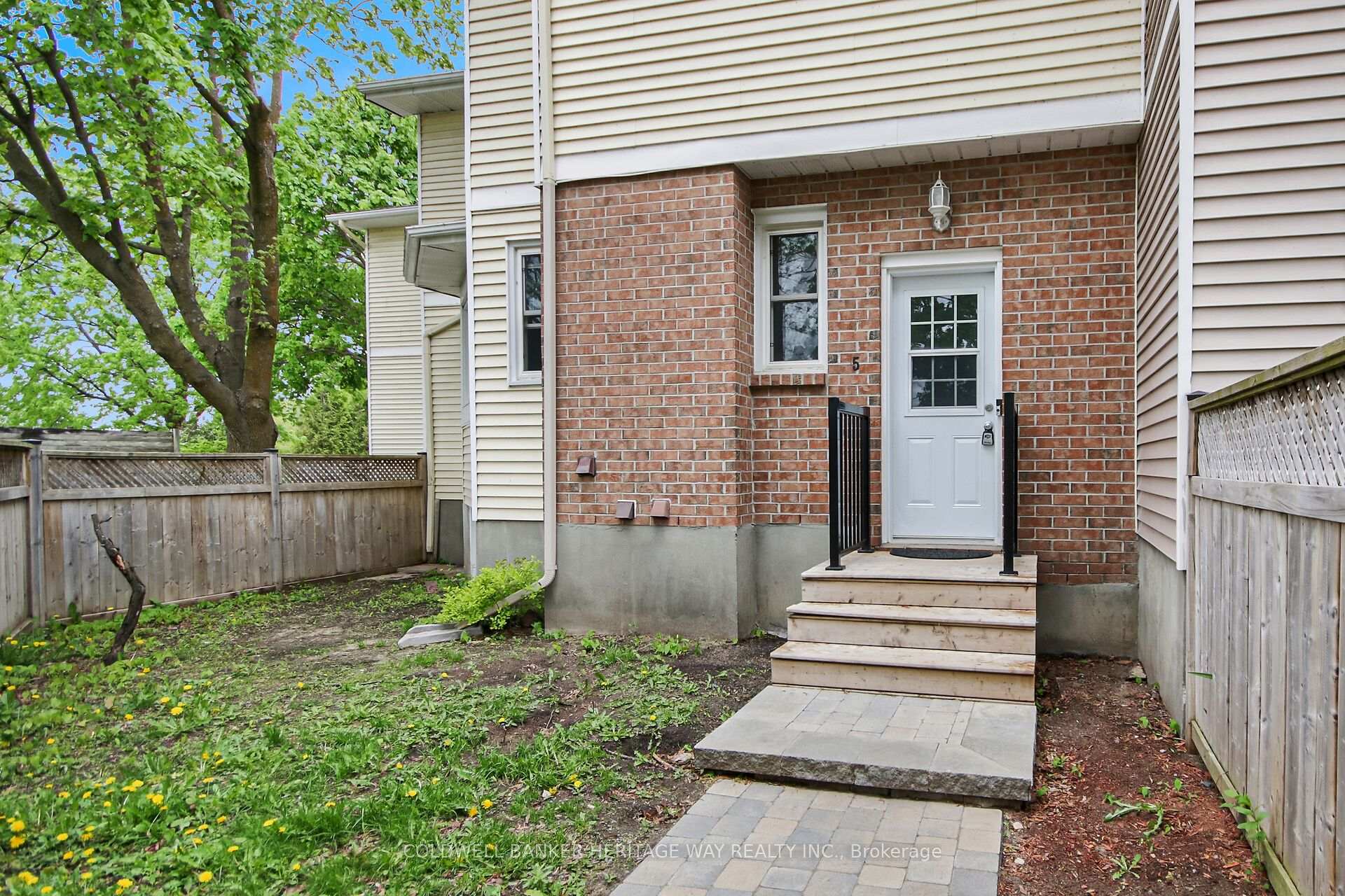 Photo 6 of Unit 5, 335 Mullett Street, Carleton Place — HOMEH