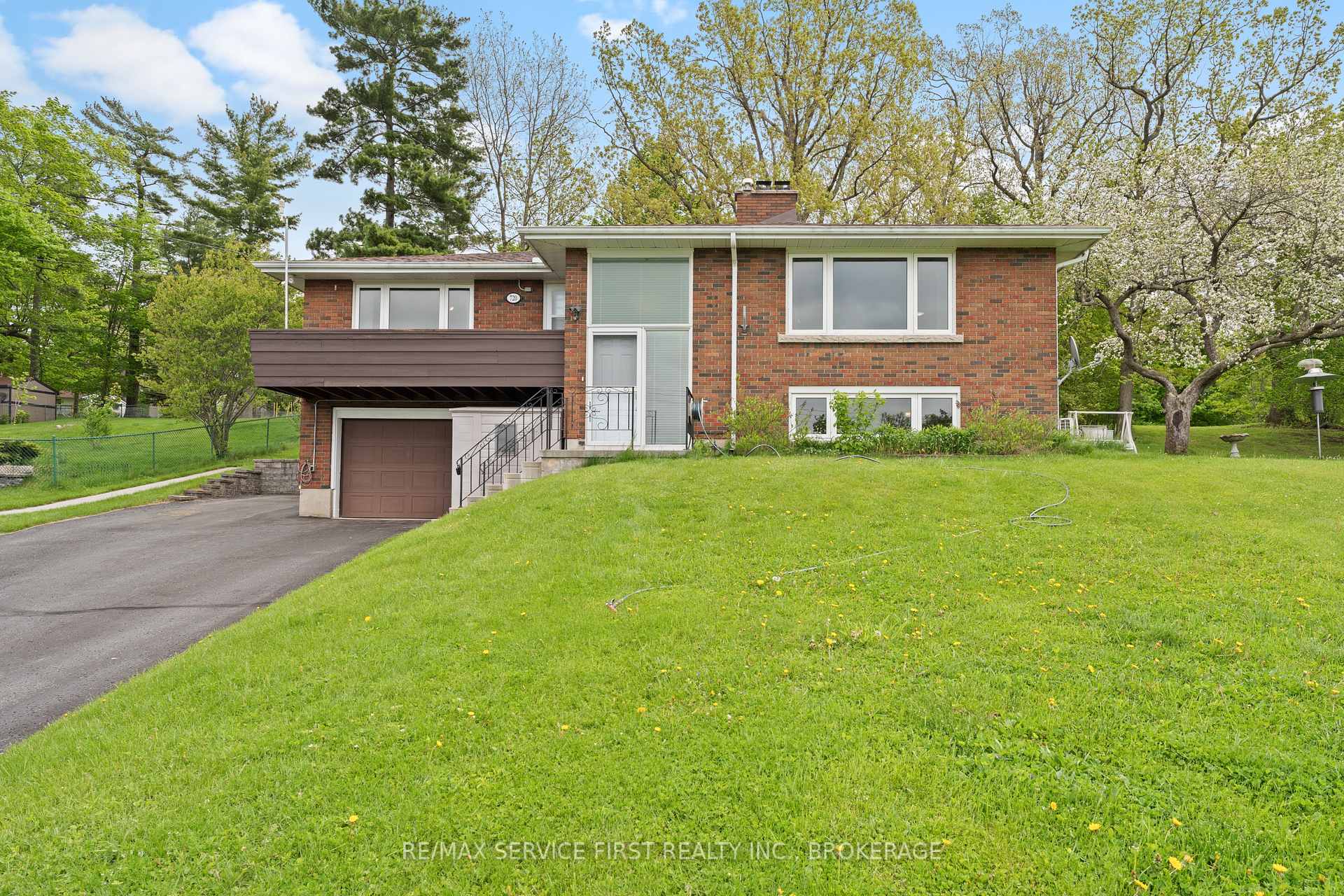 Photo 13 of 720 Mona Drive, Kingston — HOMEH
