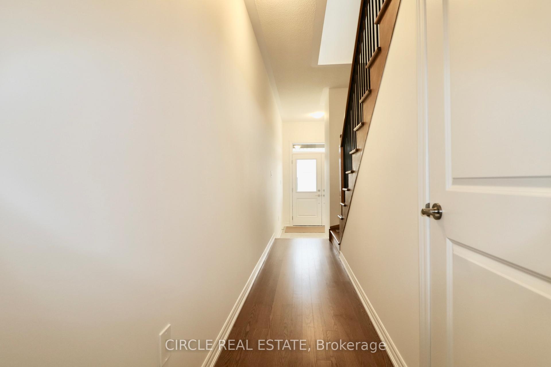Photo 5 of 5 Gemini Drive, Barrie, Painswick South — HOMEH