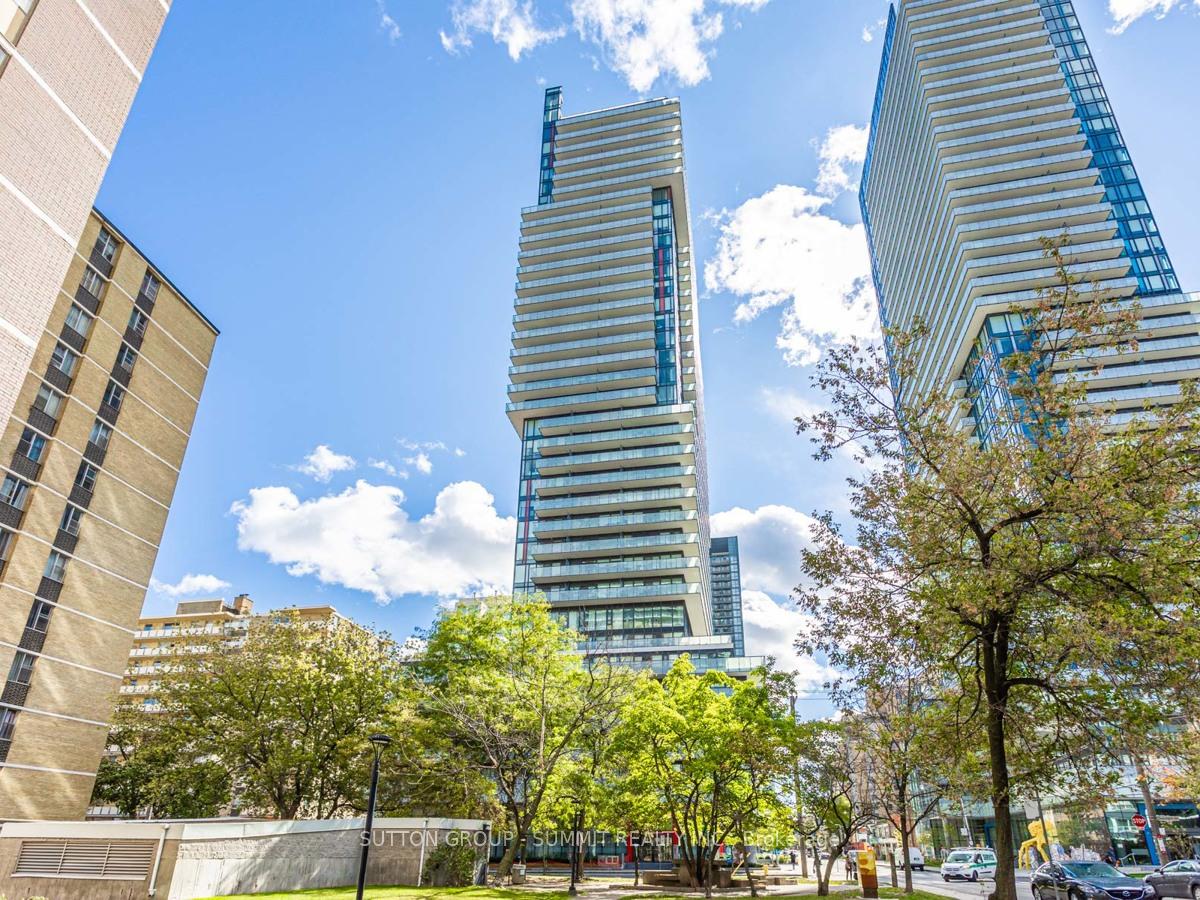 Photo 10 of Unit 3202, 185 Roehampton Avenue, Toronto, Mount Pleasant West — HOMEH
