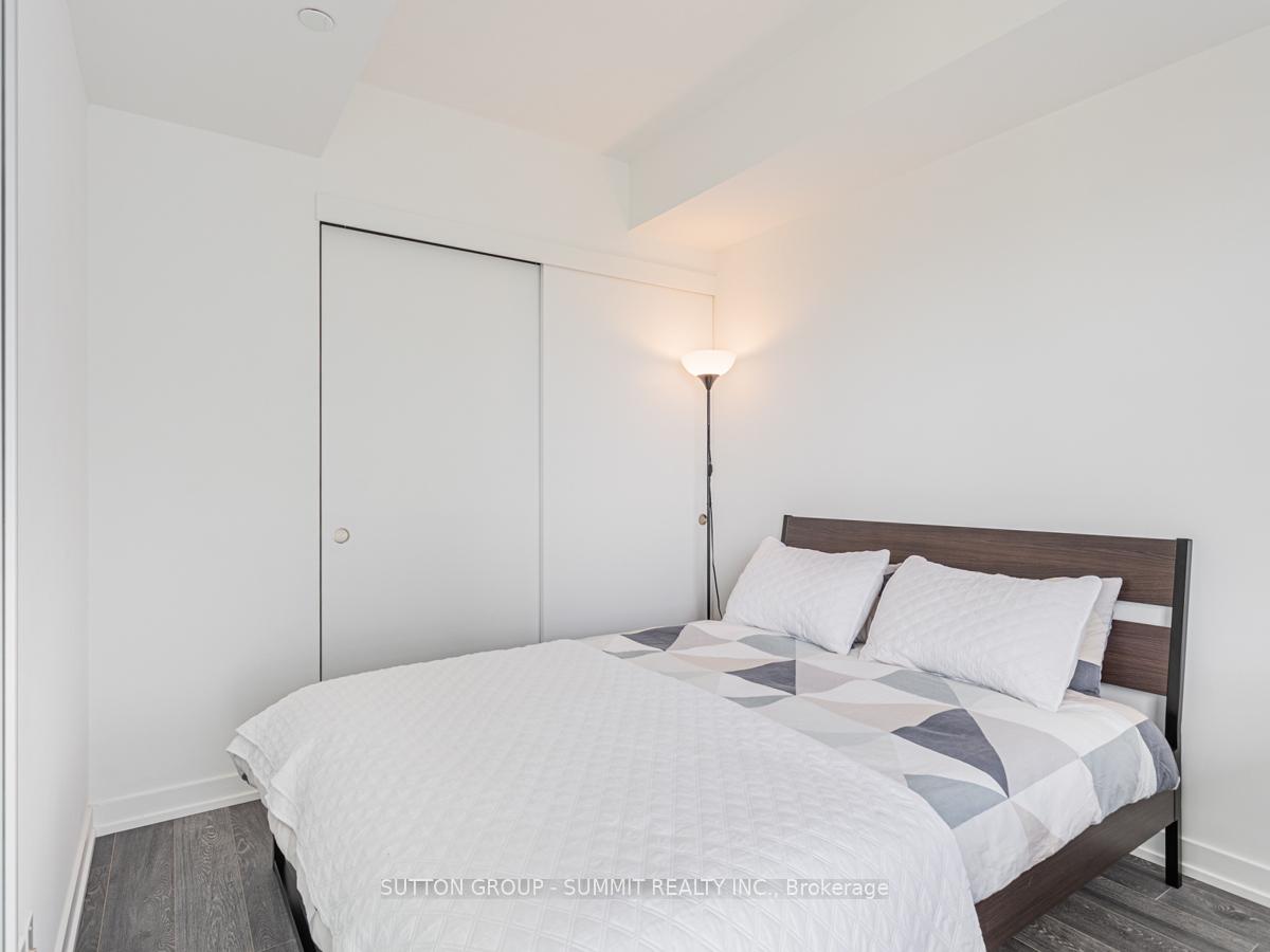Photo 5 of Unit 3202, 185 Roehampton Avenue, Toronto, Mount Pleasant West — HOMEH