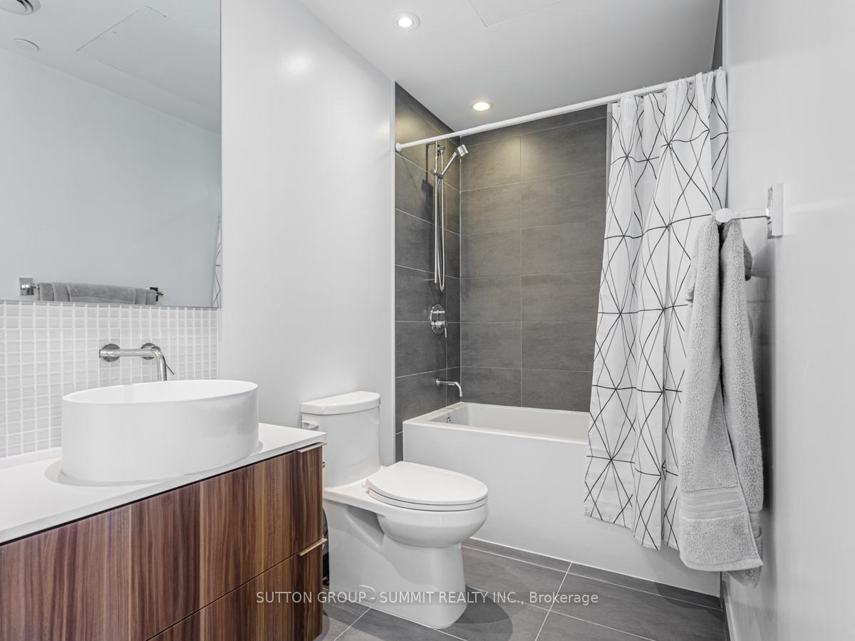 Photo 15 of Unit 3202, 185 Roehampton Avenue, Toronto, Mount Pleasant West — HOMEH