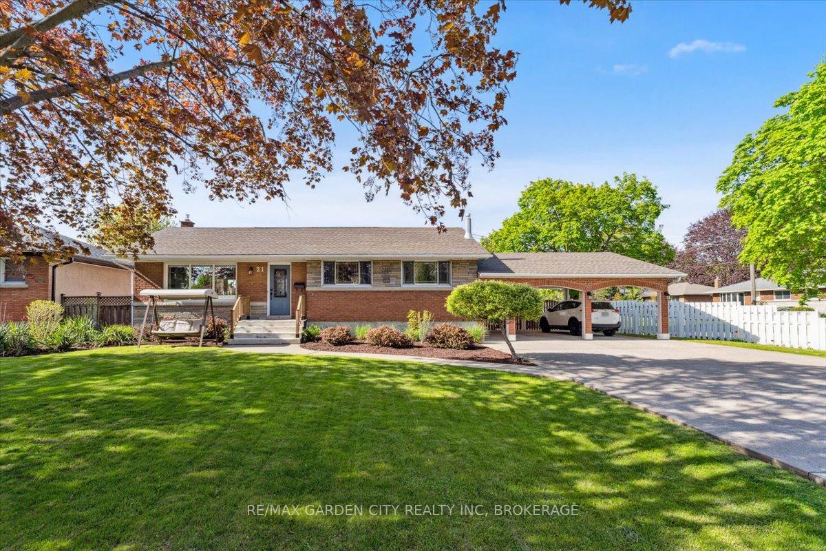 Front of 21 Kilbourne Crescent