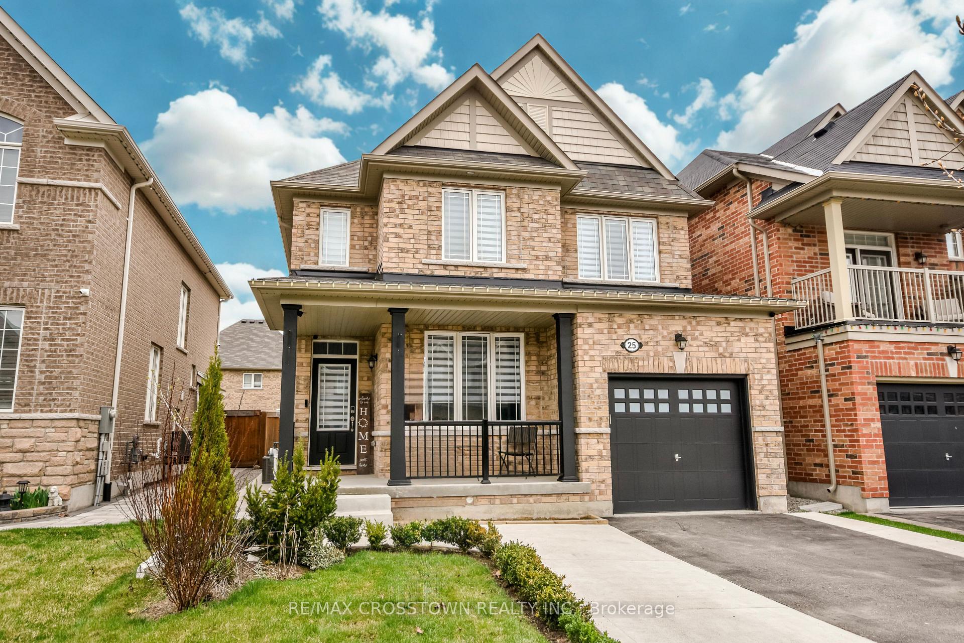 Front of 25 Pierce Place