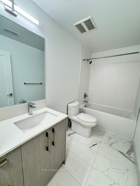 Photo 14 of Unit 505, 8 Manor Road W, Toronto, Yonge-Eglinton — HOMEH
