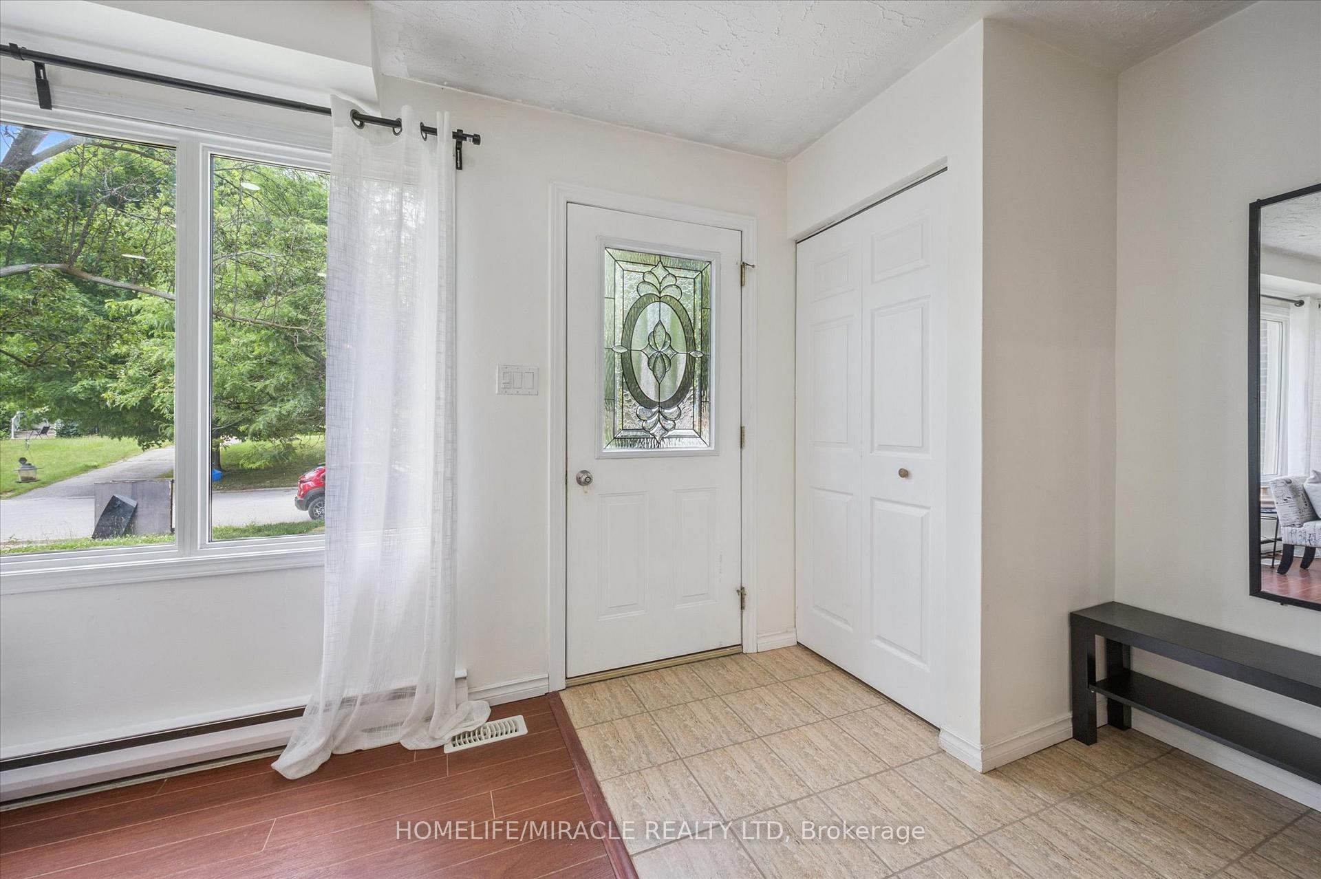Photo 3 of 187A Cedarvale Crescent, Waterloo — HOMEH