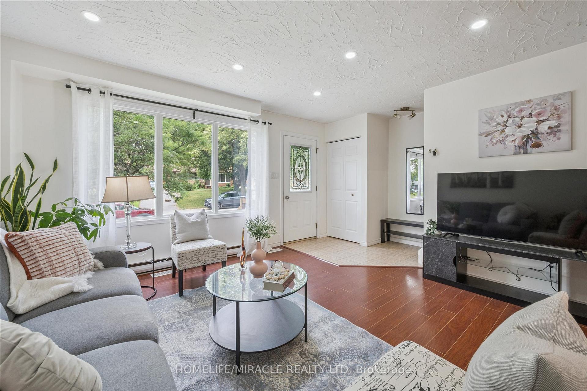 Photo 7 of 187A Cedarvale Crescent, Waterloo — HOMEH