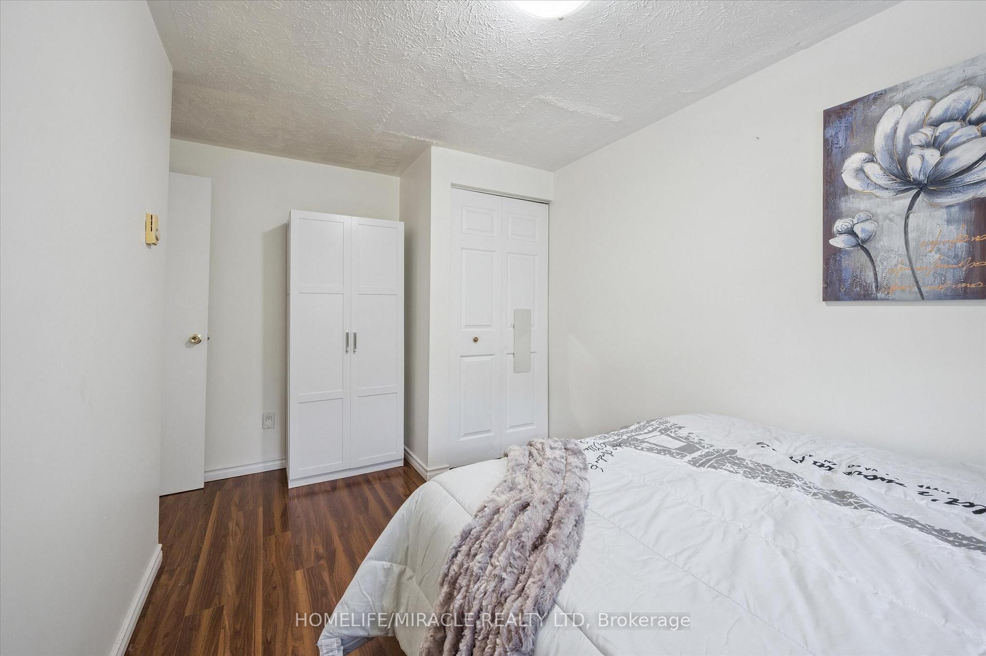 Photo 16 of 187A Cedarvale Crescent, Waterloo — HOMEH