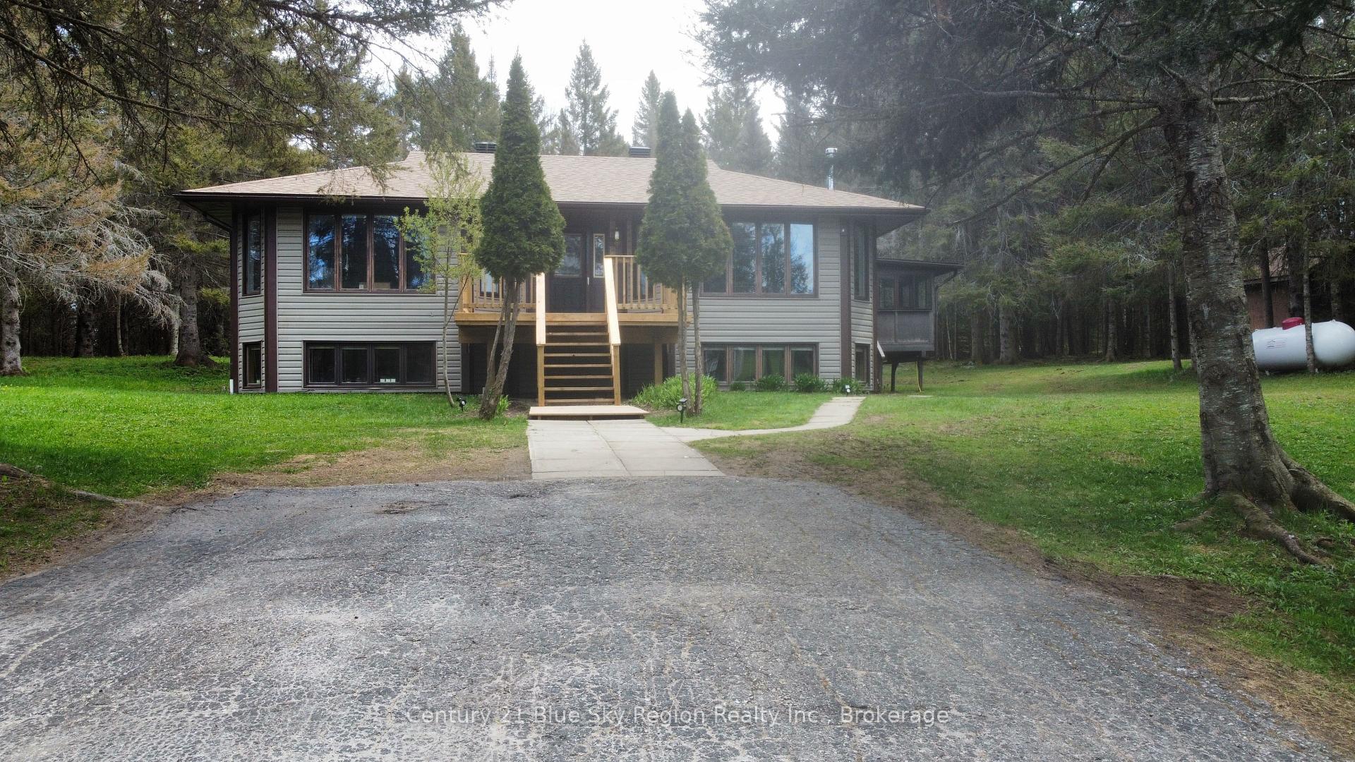 Photo 6 of 556 Genesee Lake Road, Powassan — HOMEH