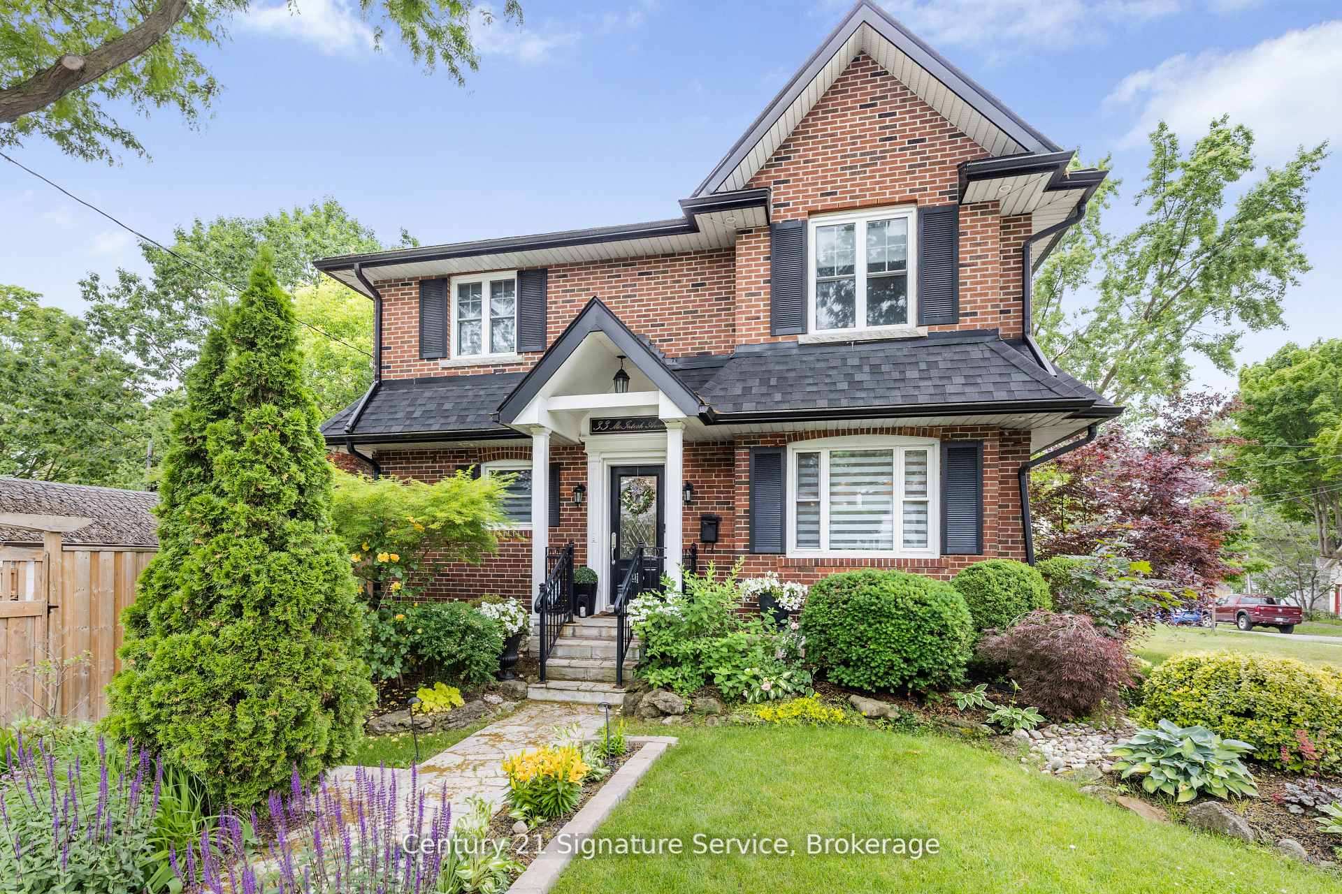 Front of 33 McIntosh Avenue