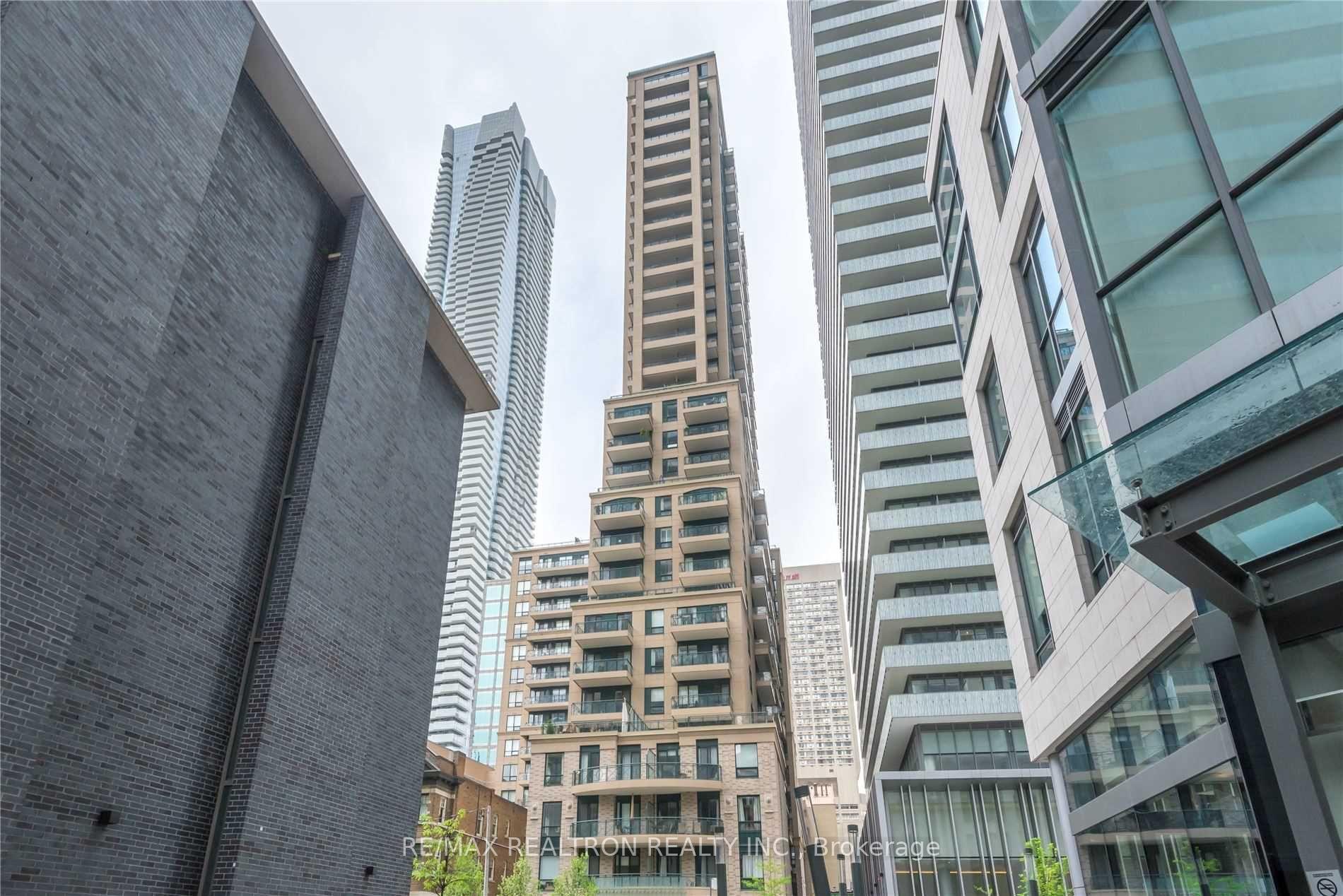 Front of Unit 1501, 35 Hayden Street