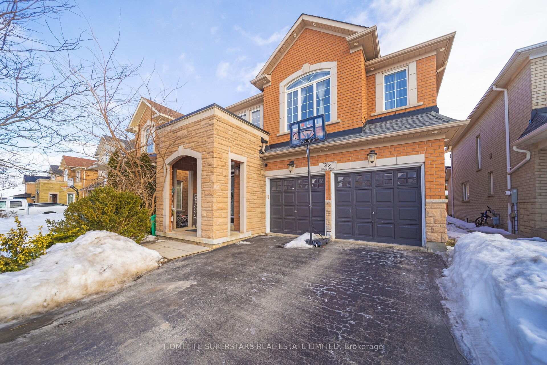 Photo 6 of 47 Buick Boulevard, Brampton, Fletcher's Meadow — HOMEH