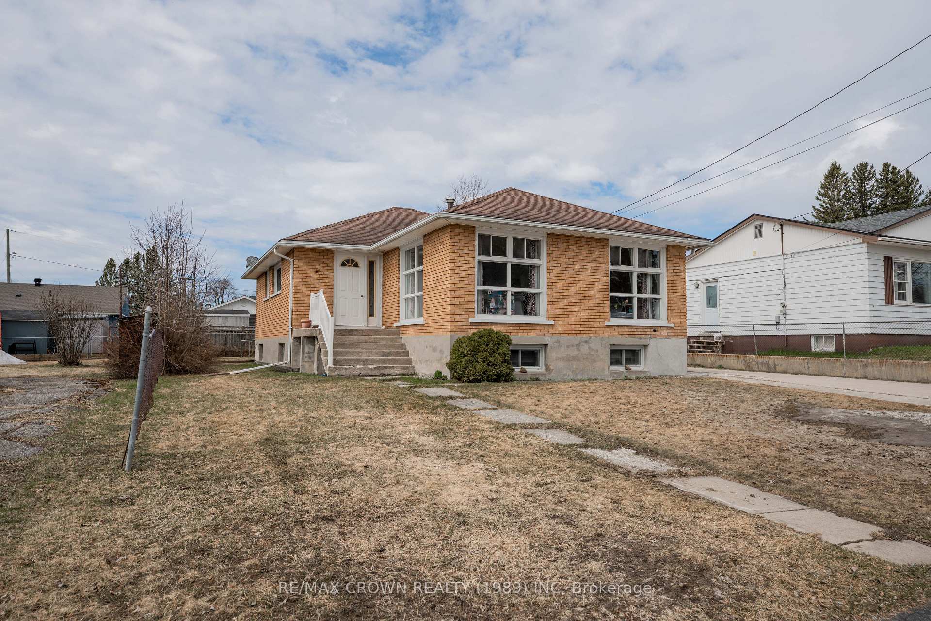 Photo 9 of 10 Huron Street, Kapuskasing — HOMEH