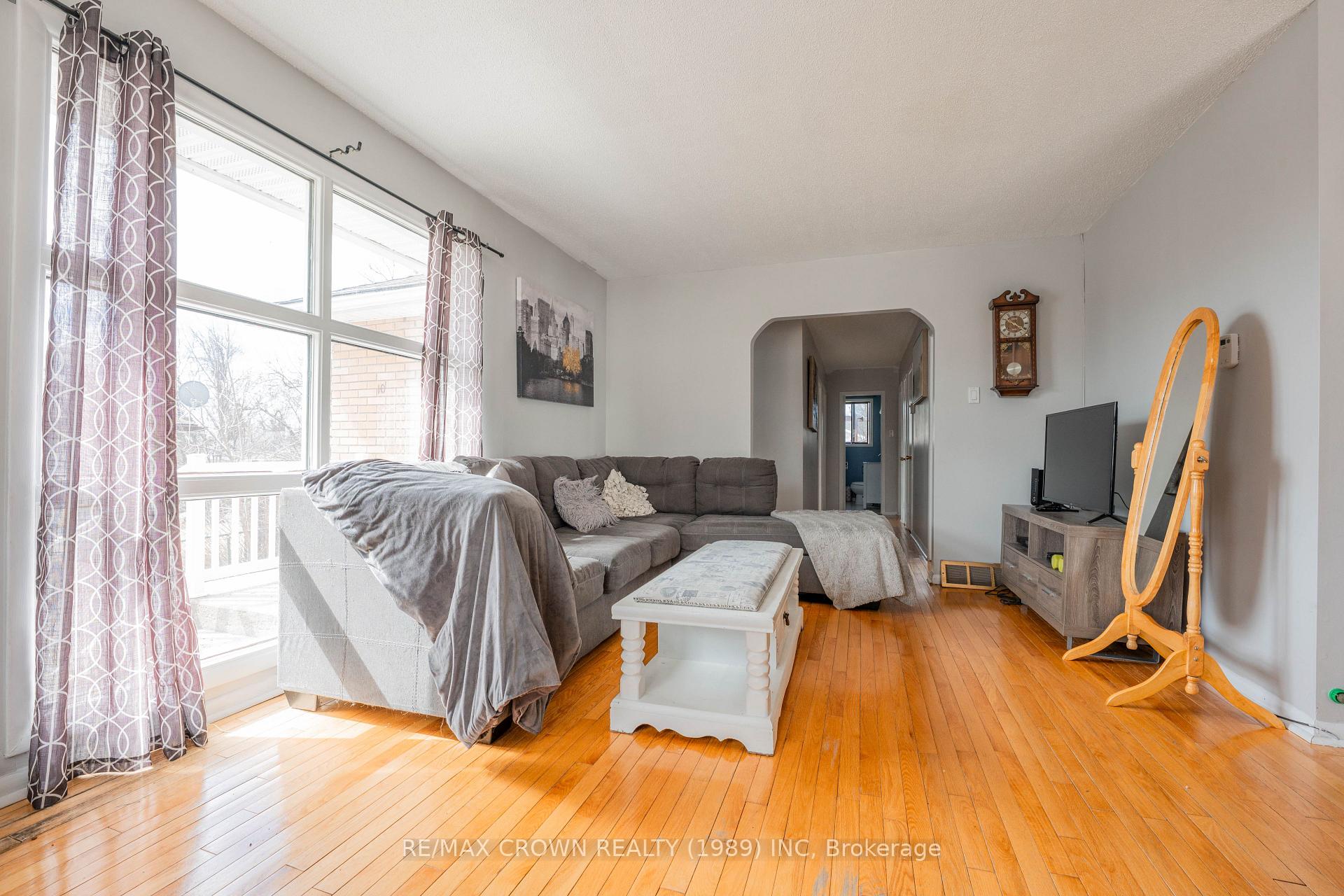 Photo 11 of 10 Huron Street, Kapuskasing — HOMEH