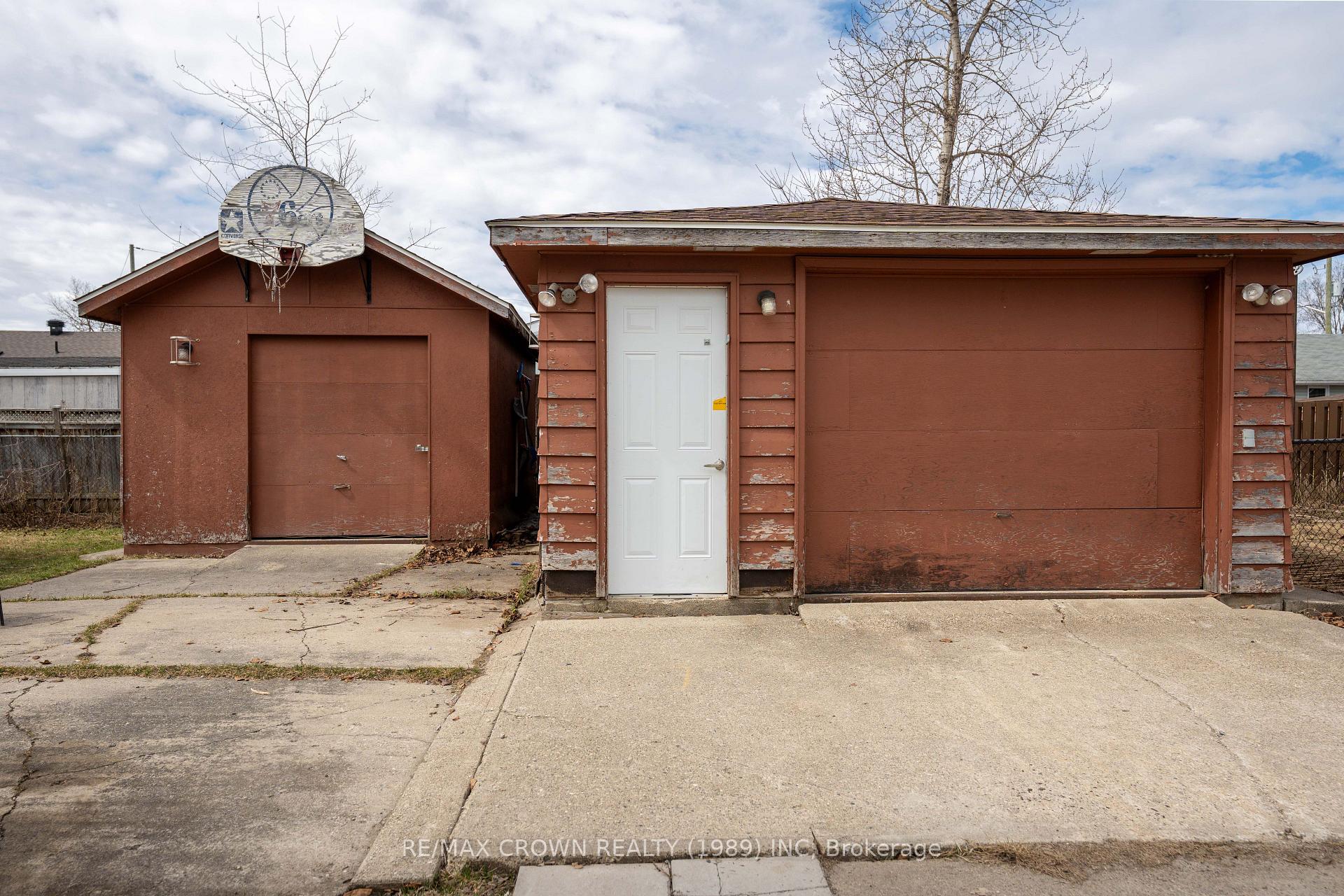 Photo 46 of 10 Huron Street, Kapuskasing — HOMEH