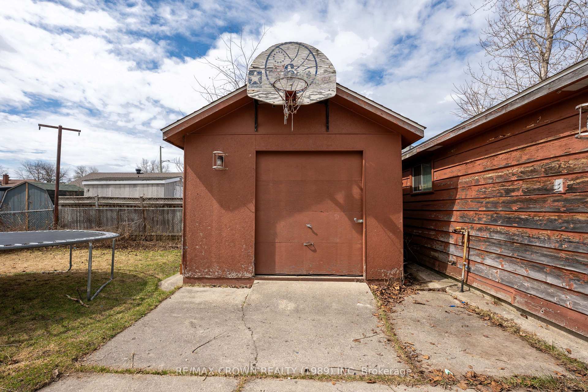 Photo 49 of 10 Huron Street, Kapuskasing — HOMEH