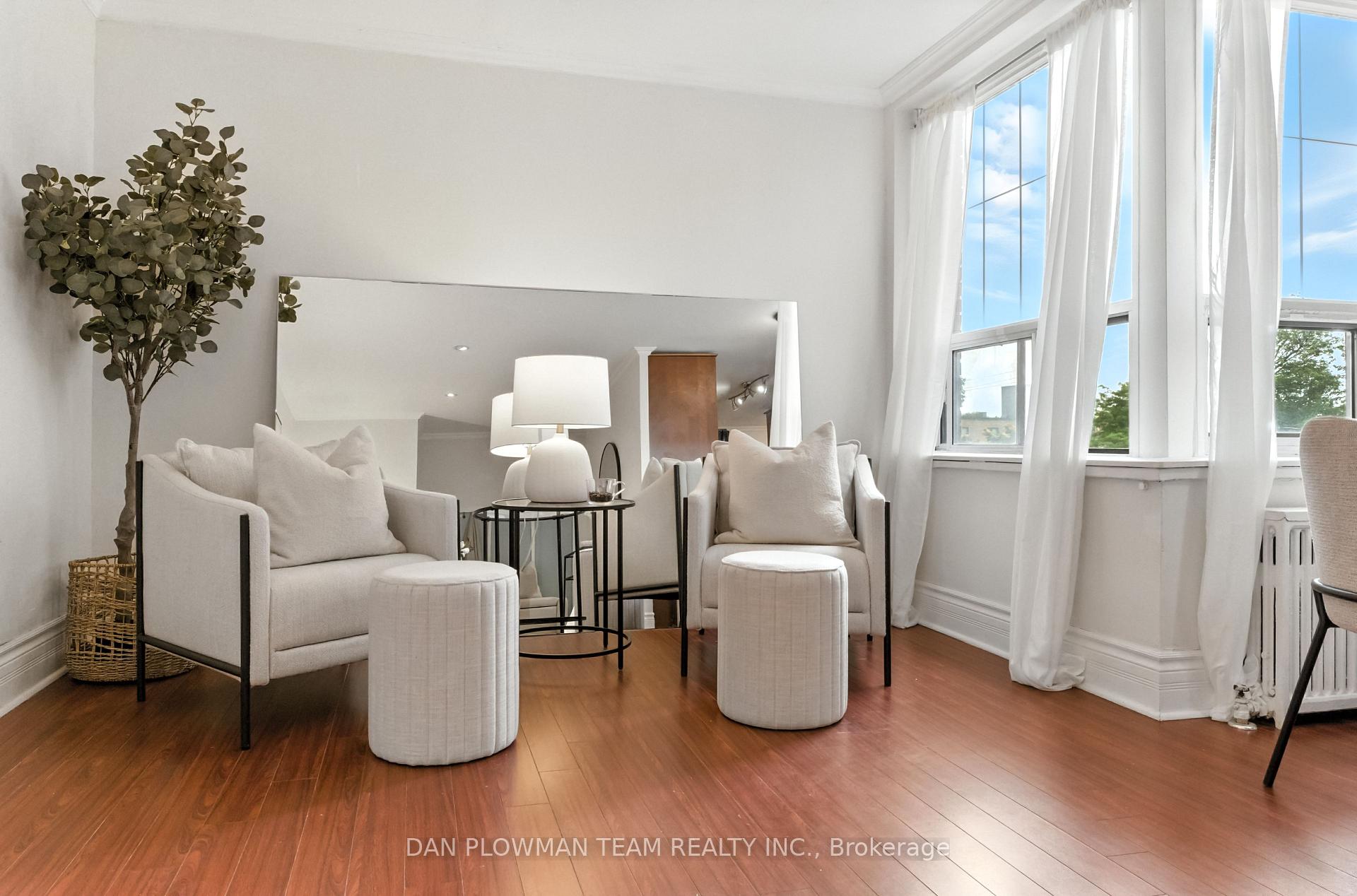 Photo 8 of Unit 203, 2550 Bathurst Street, Toronto, Forest Hill North — HOMEH