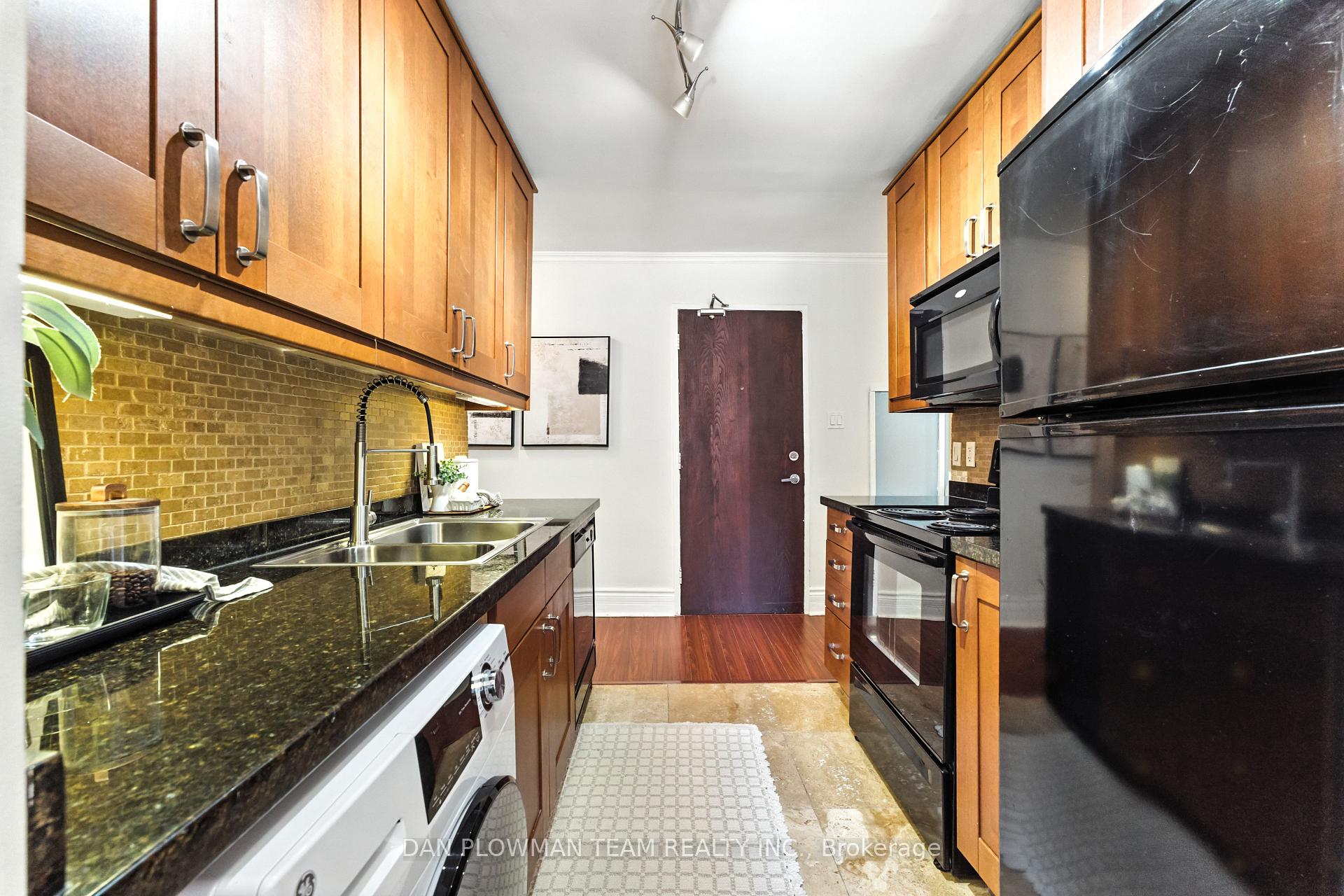 Photo 20 of Unit 203, 2550 Bathurst Street, Toronto, Forest Hill North — HOMEH