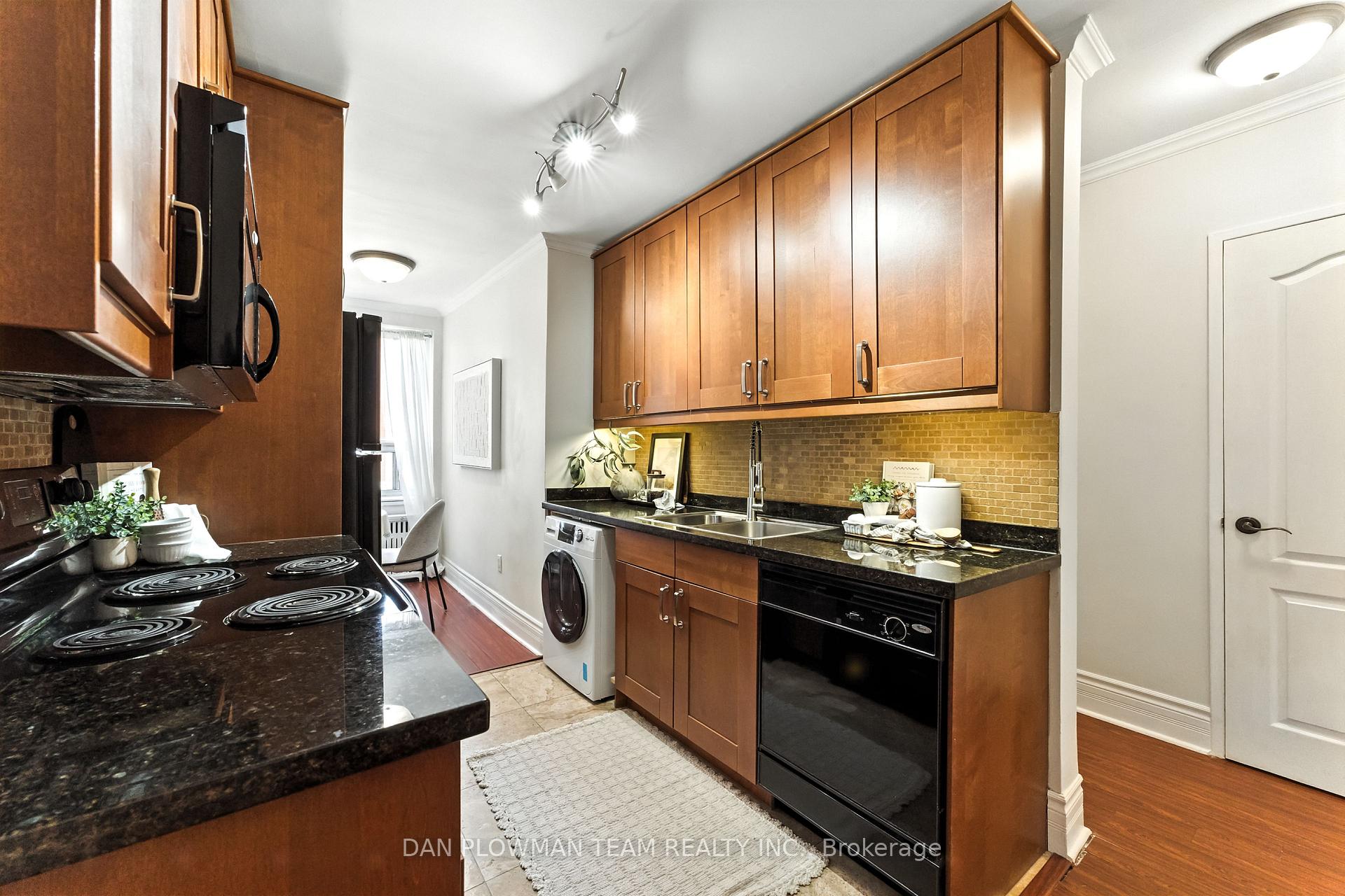 Photo 19 of Unit 203, 2550 Bathurst Street, Toronto, Forest Hill North — HOMEH