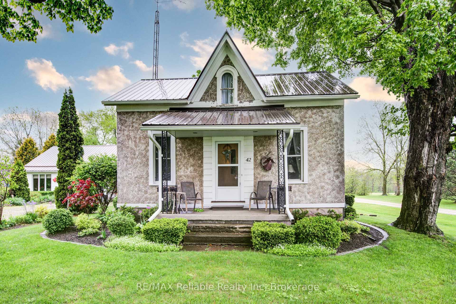 Photo 10 of 42 Third Street, Huron East, Egmondville — HOMEH