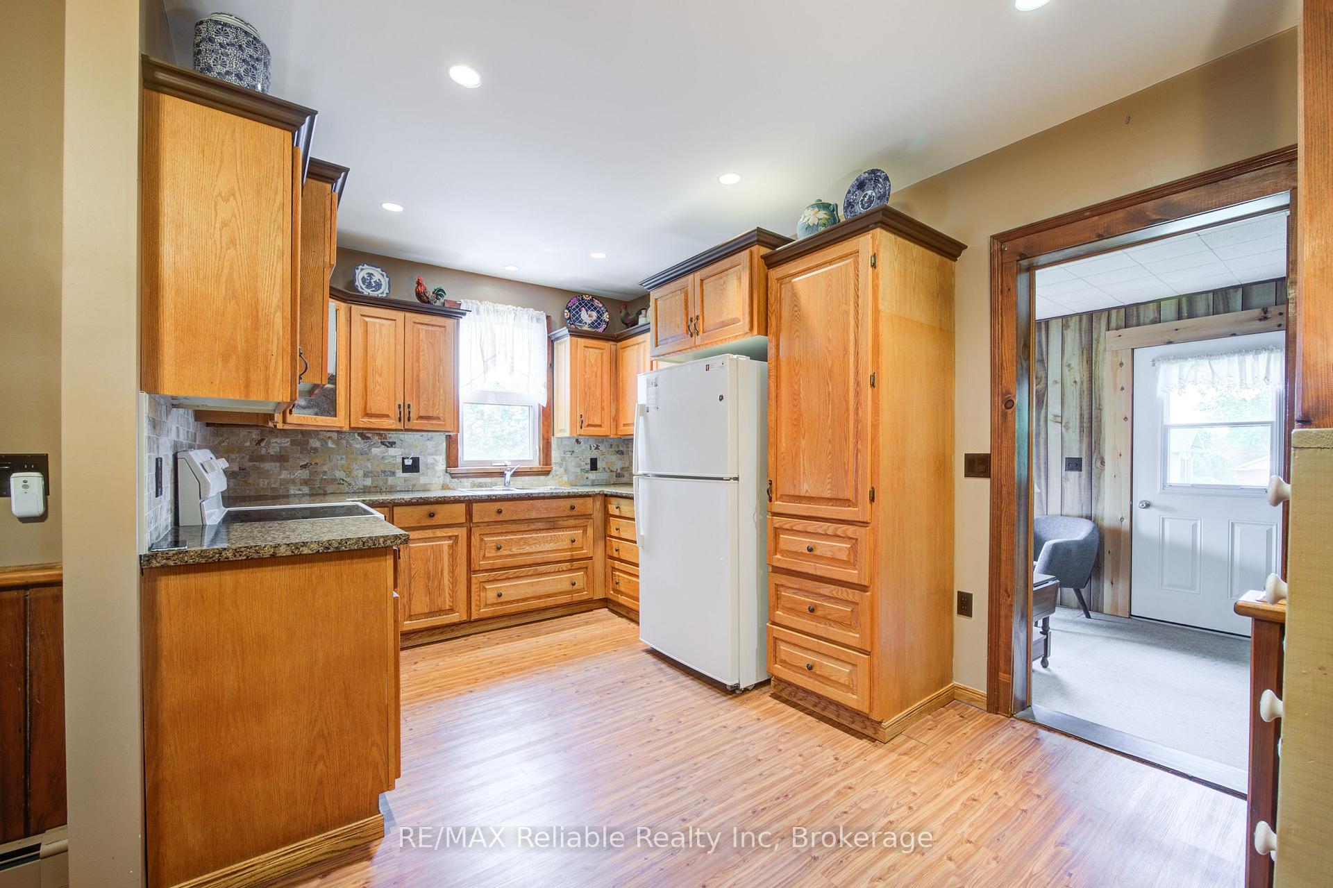 Photo 21 of 42 Third Street, Huron East, Egmondville — HOMEH