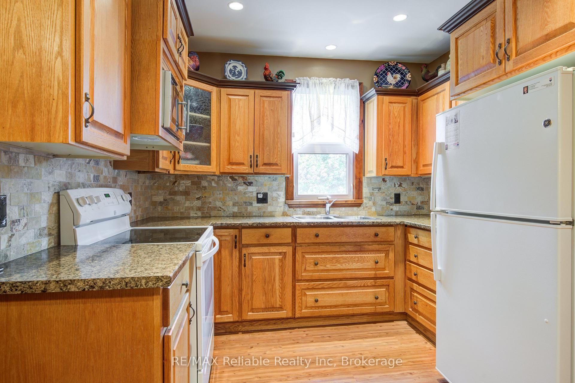 Photo 34 of 42 Third Street, Huron East, Egmondville — HOMEH