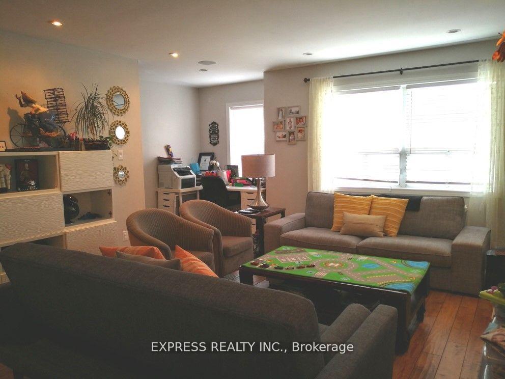Photo 10 of Unit 2, 1134 Avenue Road, Toronto, Lawrence Park South — HOMEH