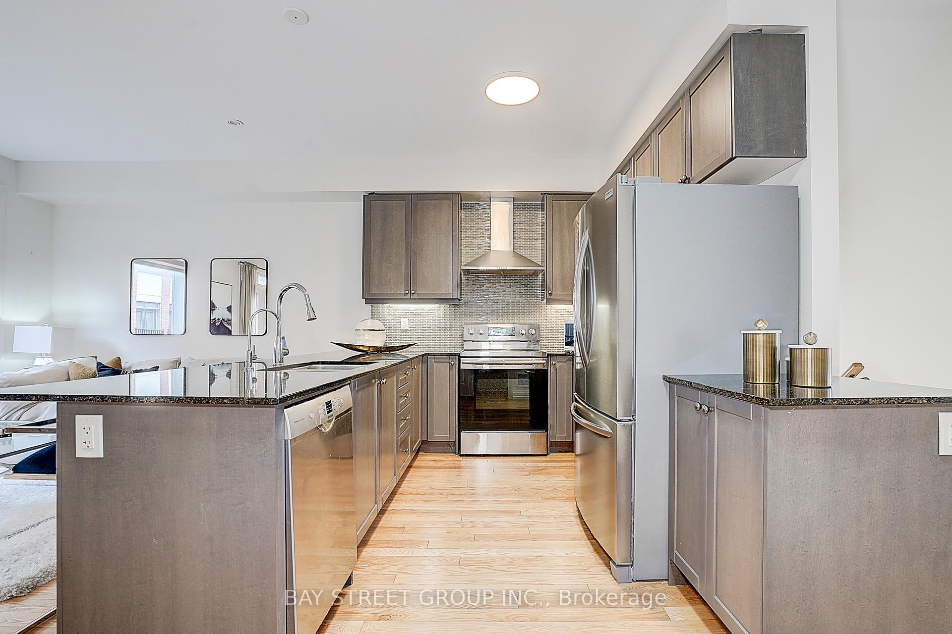 Photo 18 of 22 Teasel Way, Markham, Unionville — HOMEH