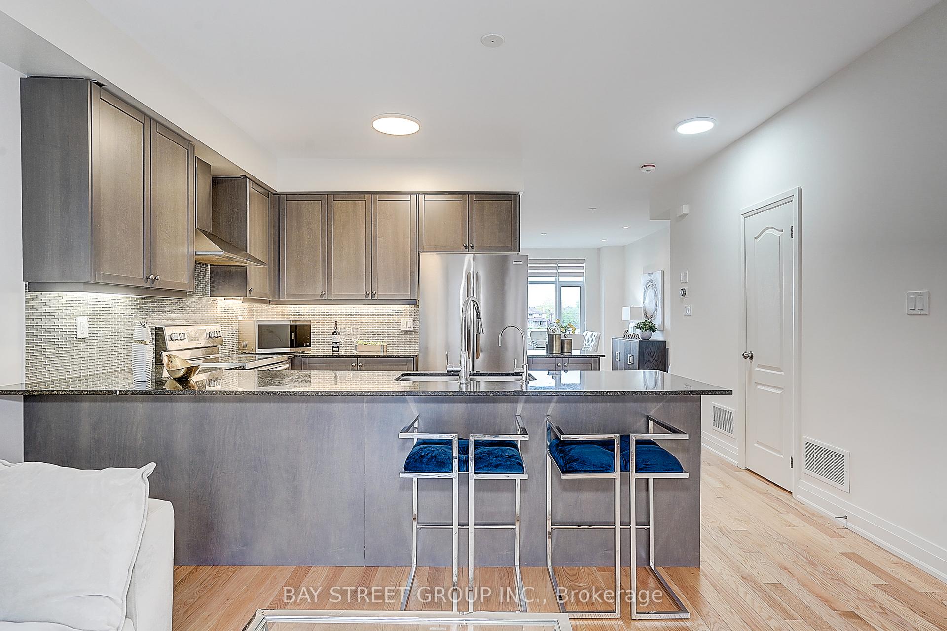 Photo 11 of 22 Teasel Way, Markham, Unionville — HOMEH