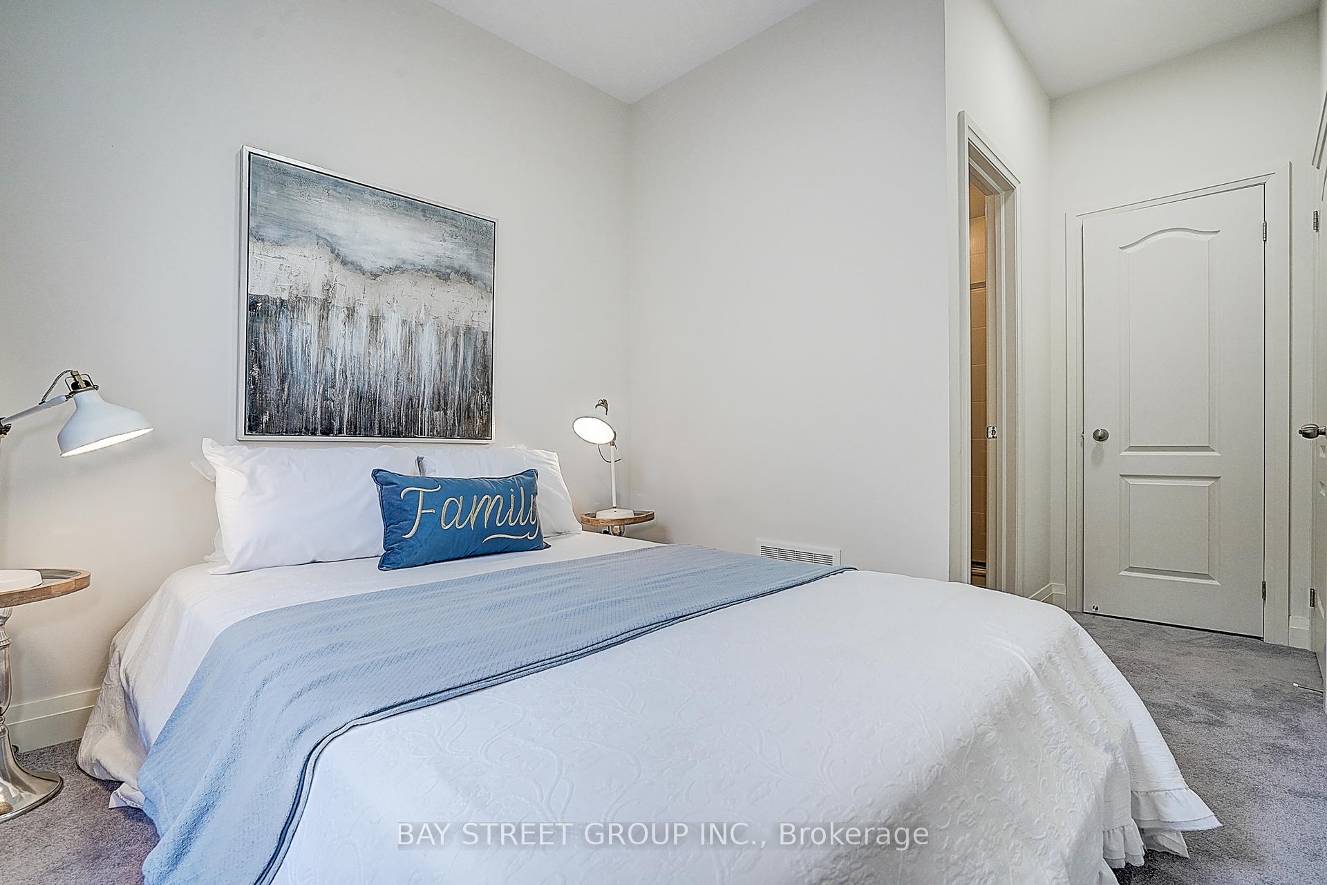 Photo 24 of 22 Teasel Way, Markham, Unionville — HOMEH