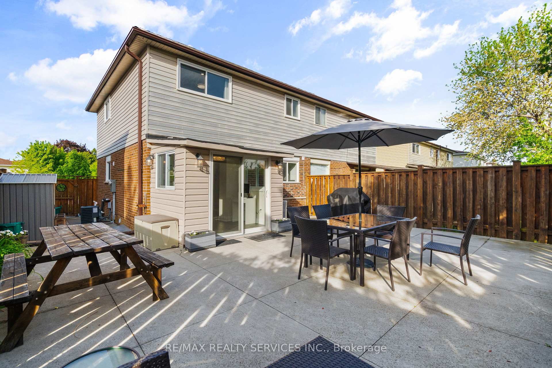 Photo 46 of 42 Horne Drive, Brampton, Brampton North — HOMEH