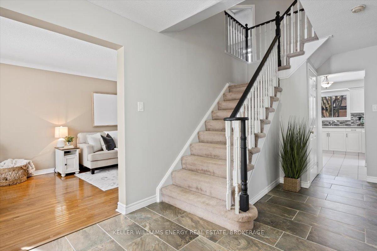 Photo 5 of 2 Resnik Drive, Clarington, Newcastle — HOMEH