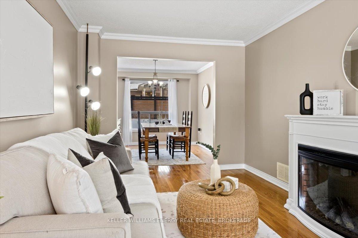 Photo 4 of 2 Resnik Drive, Clarington, Newcastle — HOMEH