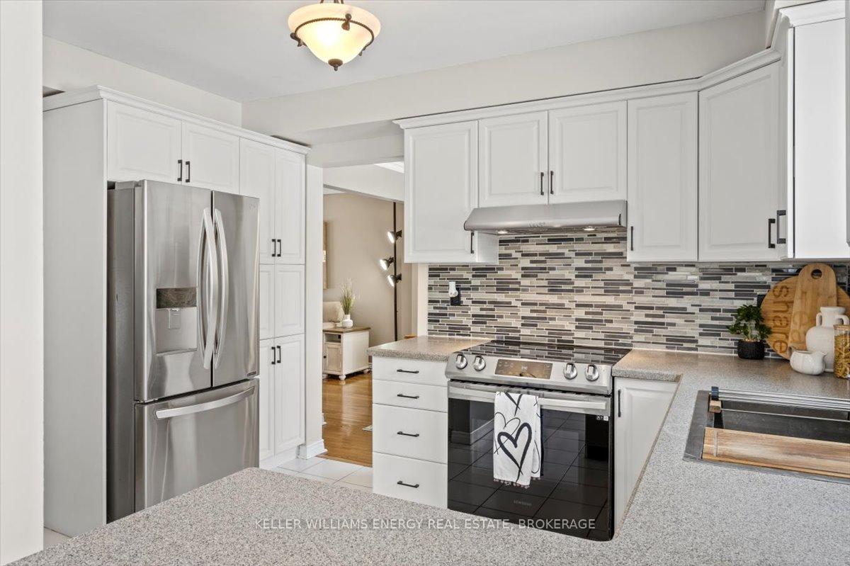 Photo 14 of 2 Resnik Drive, Clarington, Newcastle — HOMEH