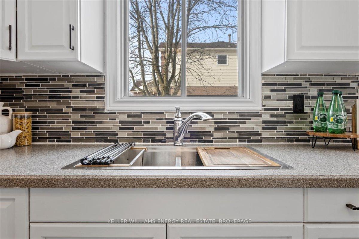 Photo 12 of 2 Resnik Drive, Clarington, Newcastle — HOMEH