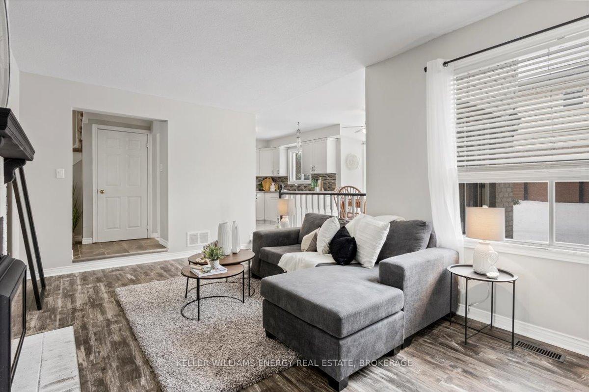 Photo 15 of 2 Resnik Drive, Clarington, Newcastle — HOMEH