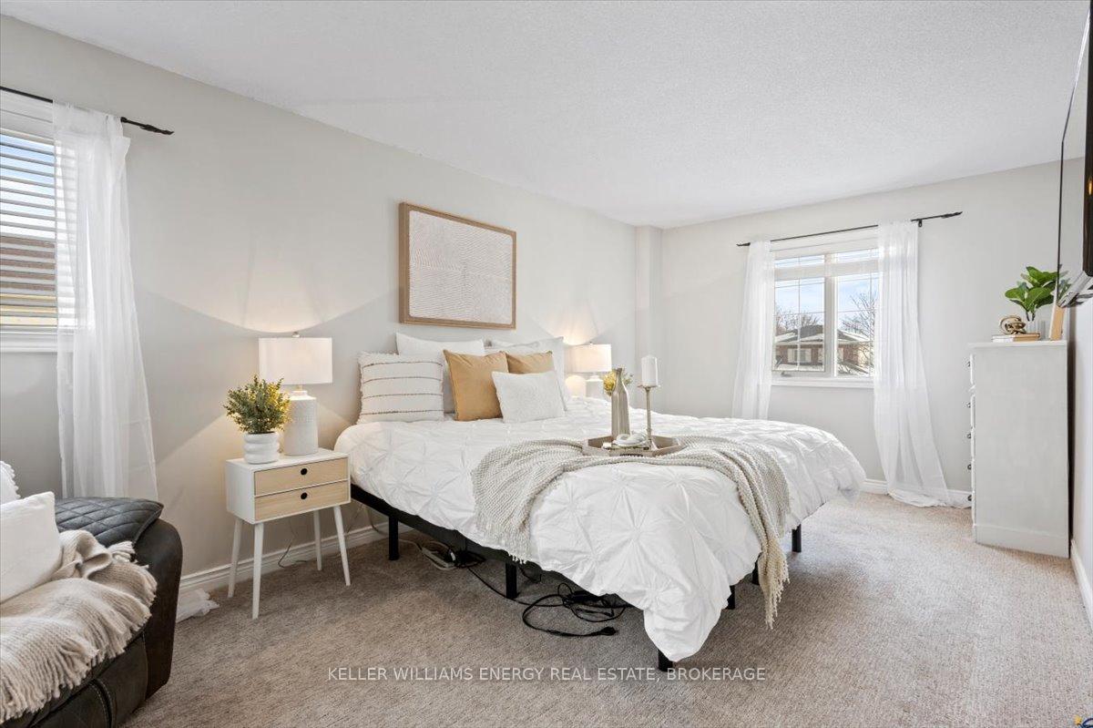 Photo 22 of 2 Resnik Drive, Clarington, Newcastle — HOMEH