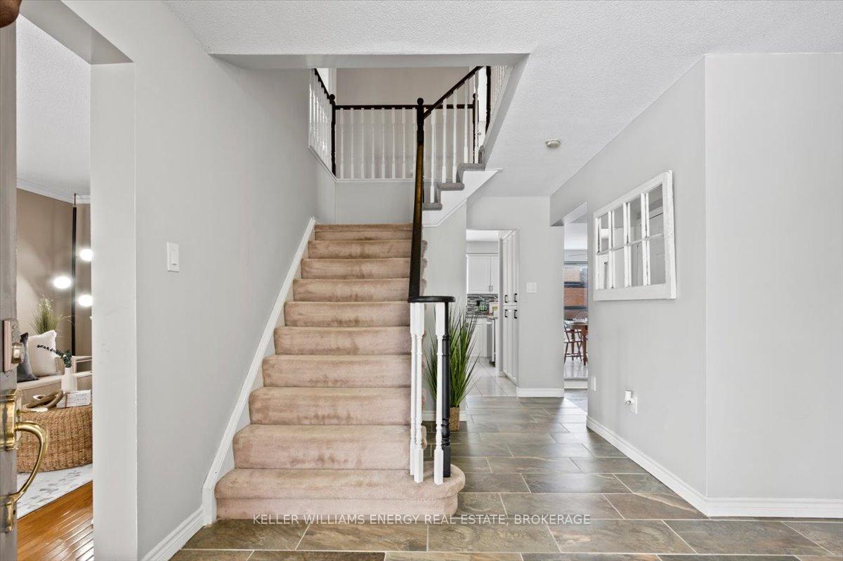 Photo 32 of 2 Resnik Drive, Clarington, Newcastle — HOMEH