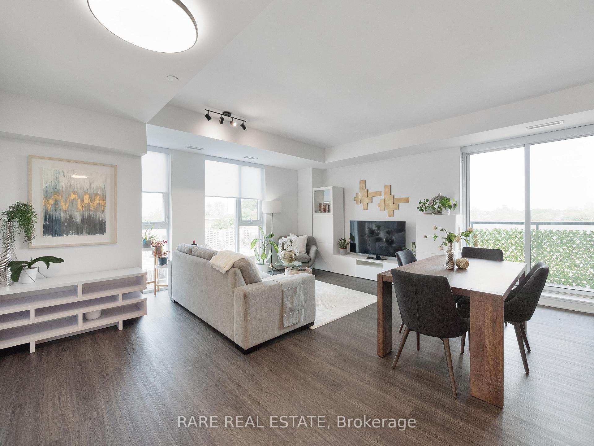 Photo 12 of Unit 601, 185 Alberta Avenue, Toronto, Oakwood Village — HOMEH