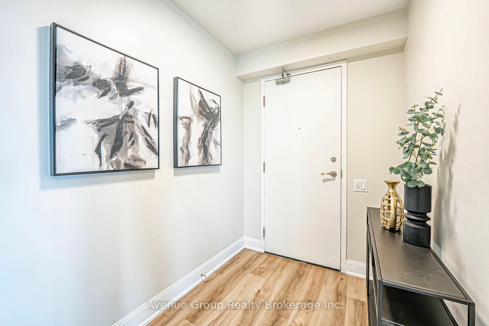 Photo 3 of Unit 3308, 2191 Yonge Street, Toronto, Mount Pleasant West — HOMEH