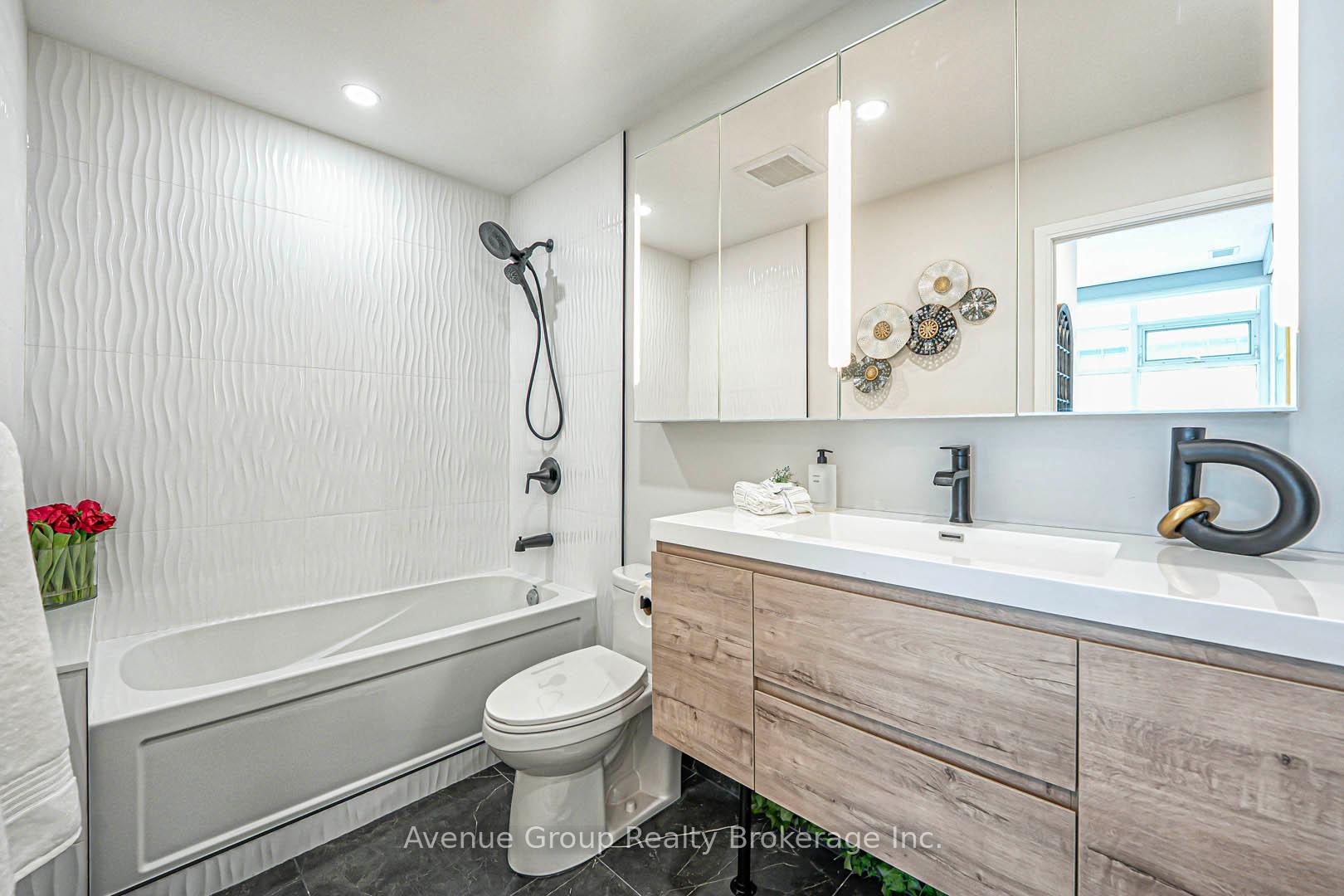 Photo 12 of Unit 3308, 2191 Yonge Street, Toronto, Mount Pleasant West — HOMEH