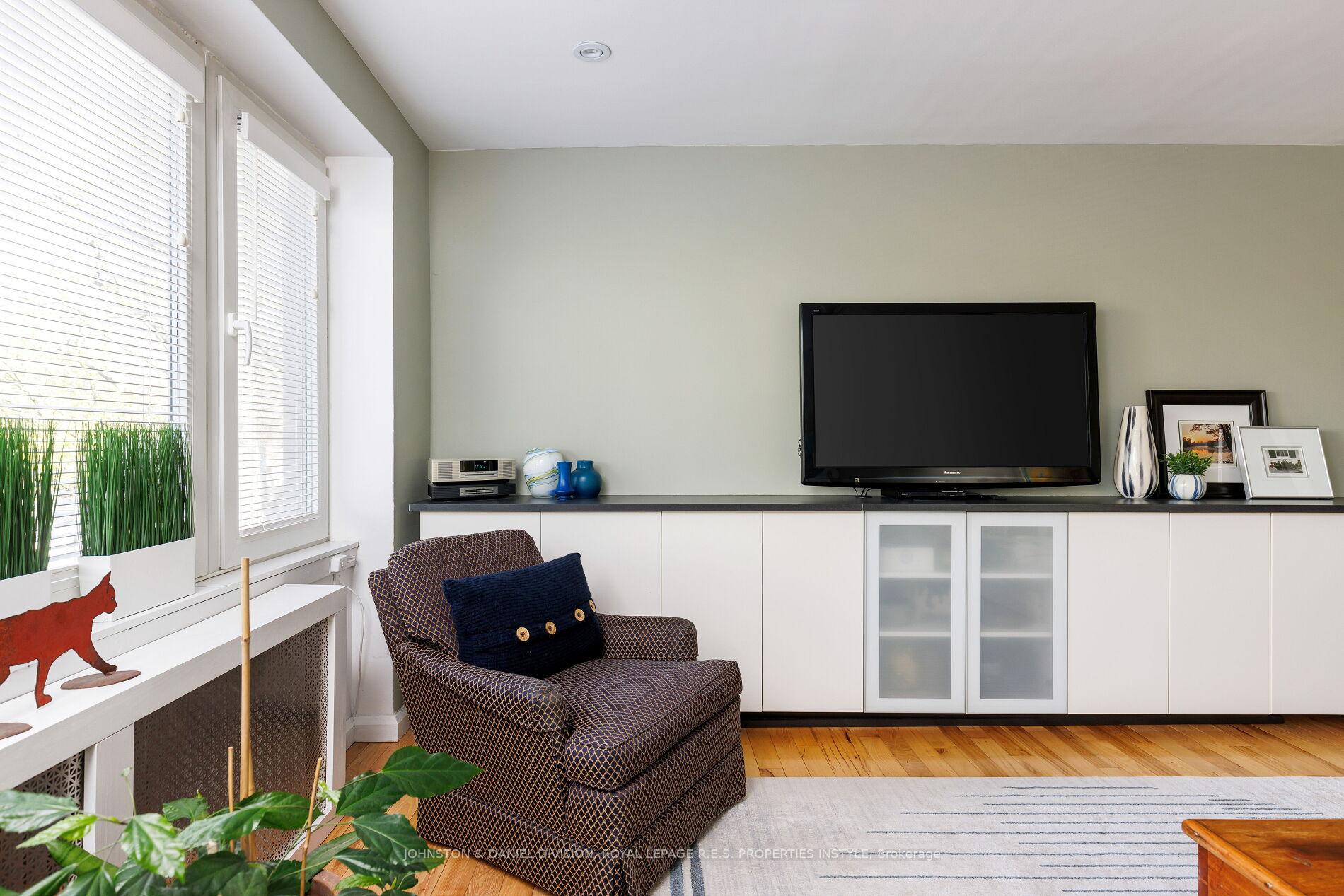 Photo 24 of Unit 18, 2368 Queen Street E, Toronto, The Beaches — HOMEH